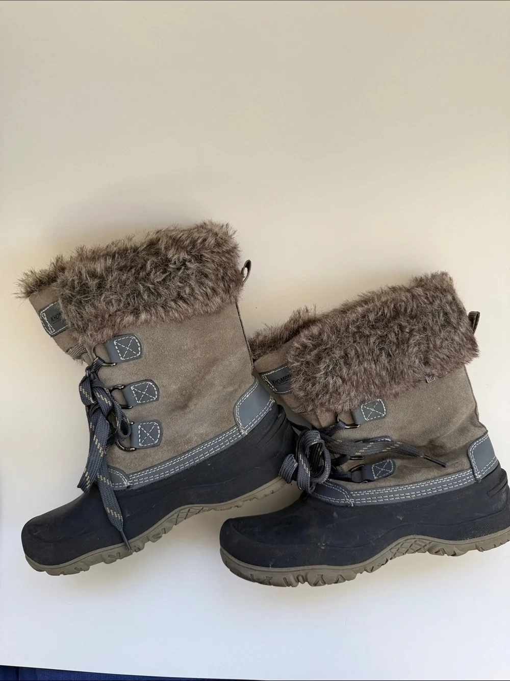 KHOMBU Women's Insulated Faux-Fur Winter Boots - Gray/Black